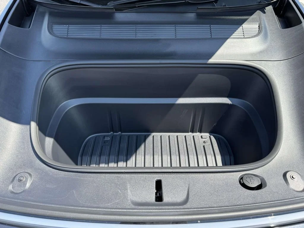 2026 Tesla Model Y Premium - Photo 12