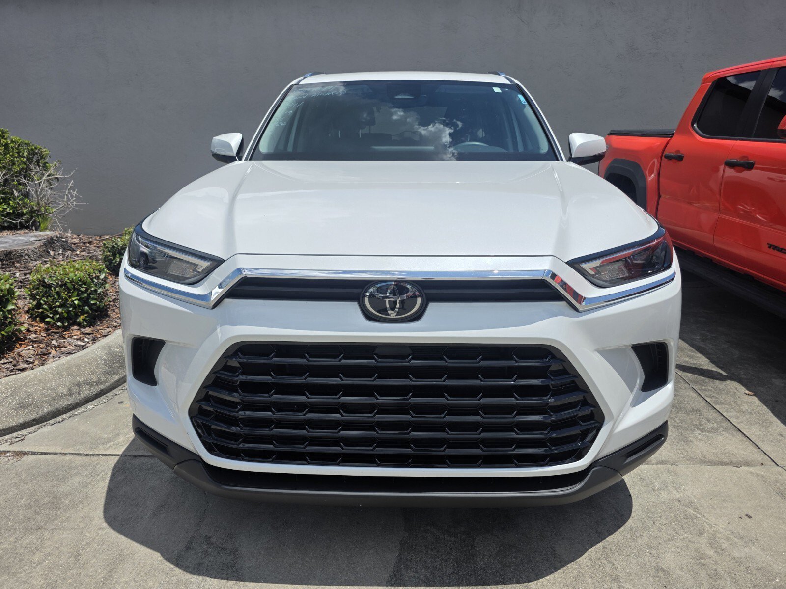 Used 2024 Pearl Toyota XLE image 1