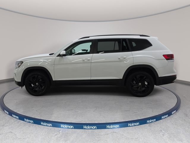 Used 2022 White Volkswagen 2.0T SE w/Technology image 9