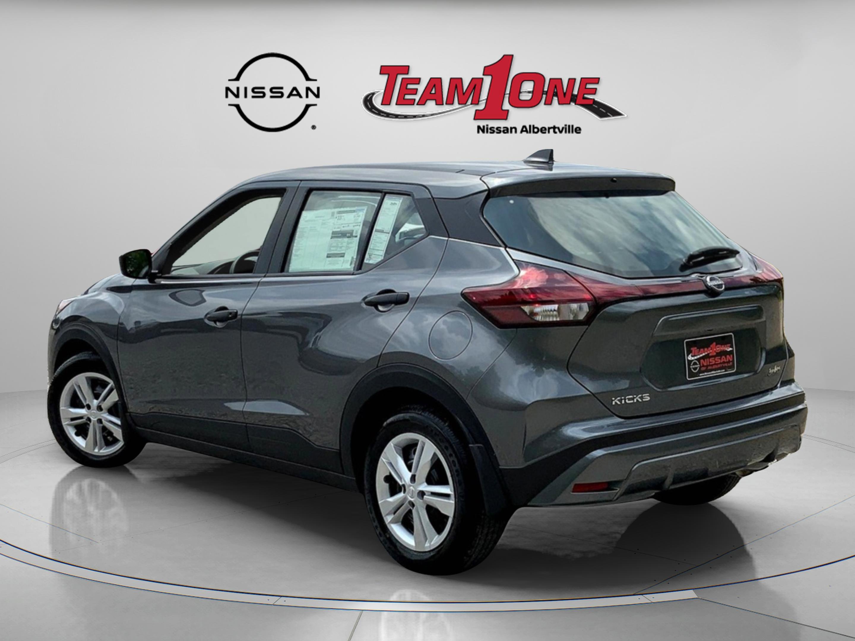 2025 Nissan KICKS PLAY Base - Photo 3