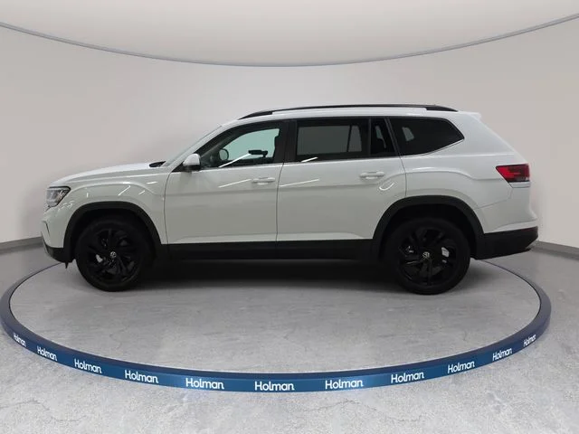 Used 2022 White Volkswagen 2.0T SE w/Technology image 9
