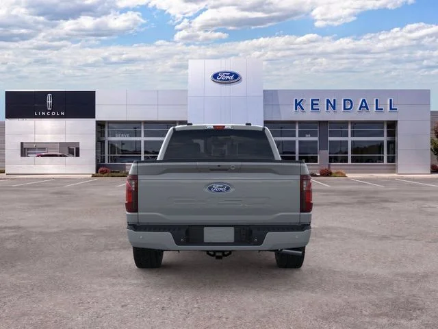 New 2026 Avalanche Ford XLT image 5