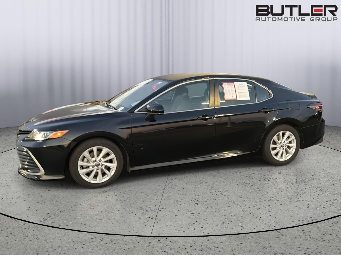 Certified Used 2022 Midnight Black Metallic Toyota LE image 3