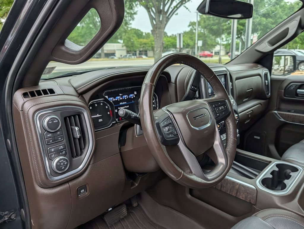 Used 2021 Hunter Metallic GMC Denali image 16