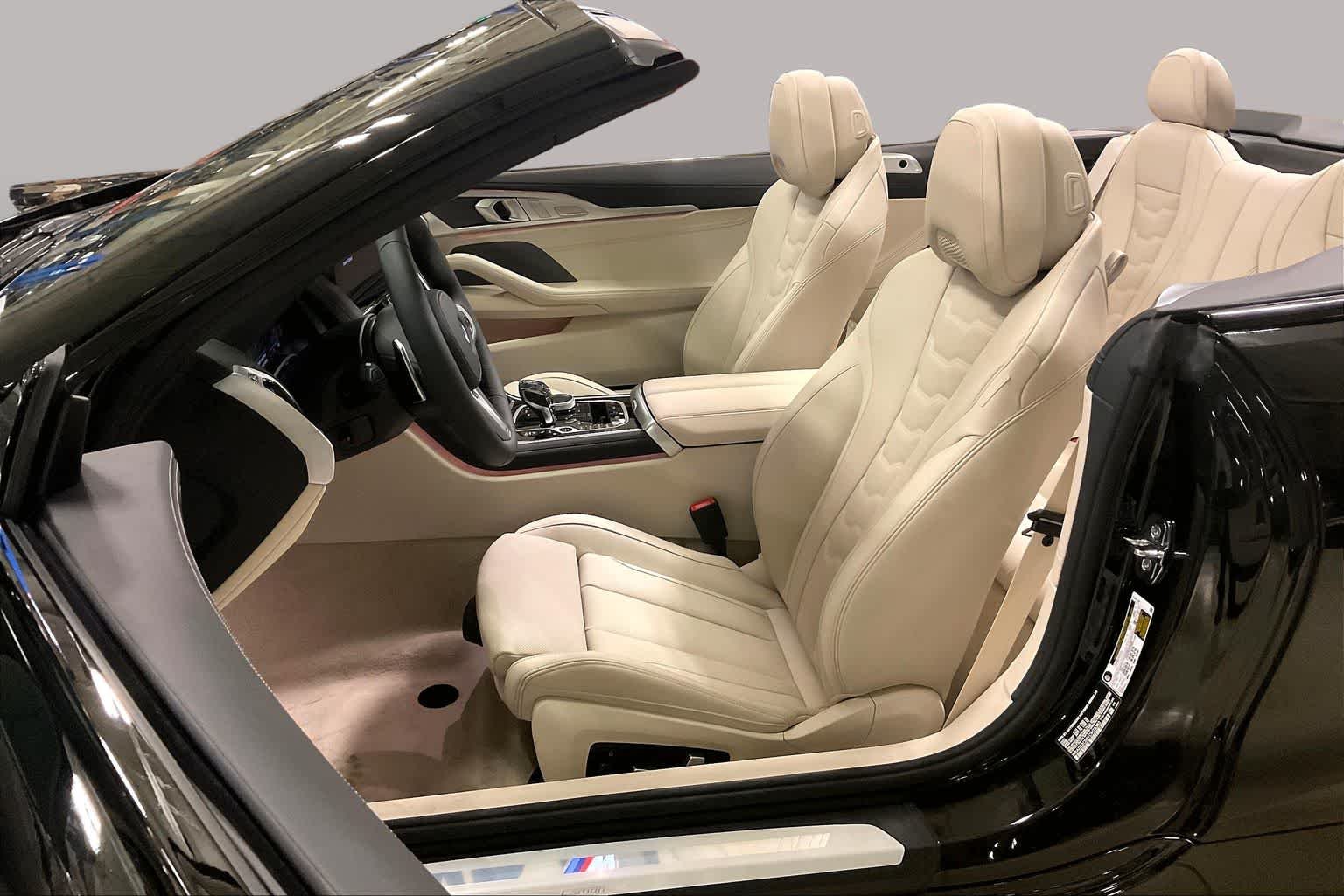2026 BMW 8 Series 840i - Photo 9