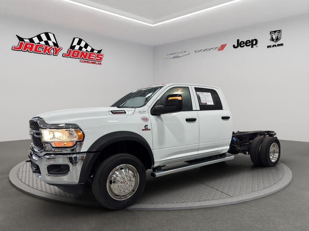 2024 RAM 5500 Tradesman 4X4 Crew Cab DRW 173" WB's photo