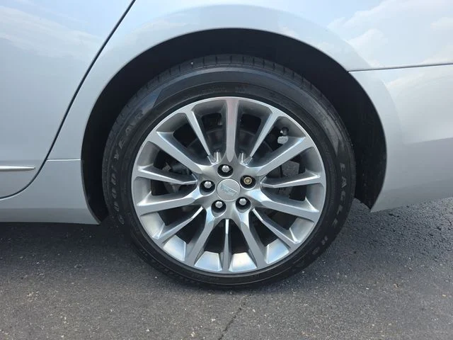 Used 2018 Radiant Silver Metallic Cadillac 3.6L Luxury image 34