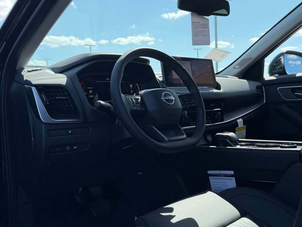 New 2026 Super Black Nissan Platinum image 10