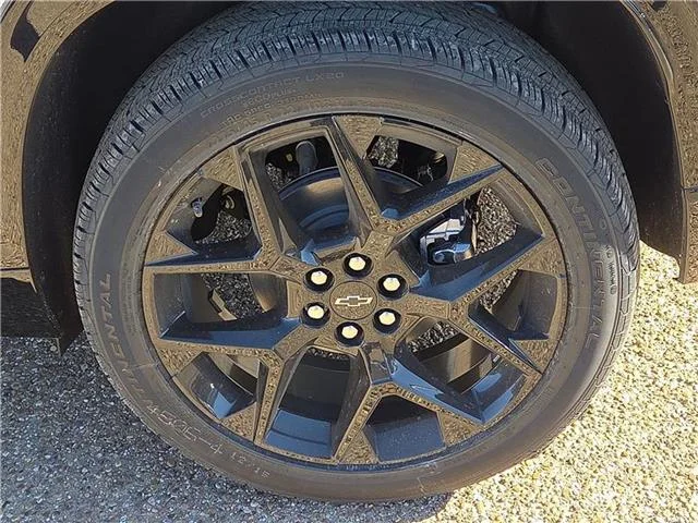 New 2026 G4J Polar White Chevrolet RS Front-Wheel Drive image 9