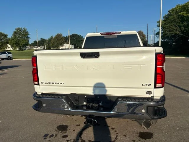 Used 2026 White Chevrolet LTZ image 10