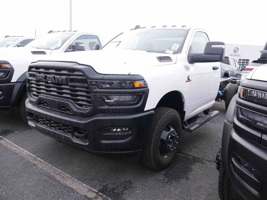 New 2026 Bright White Clear-Coat Exterior Paint RAM TRADESMAN image 3