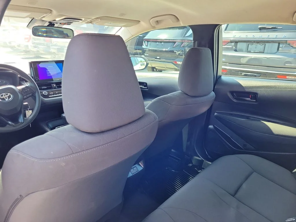 Used 2025 White Toyota LE image 17