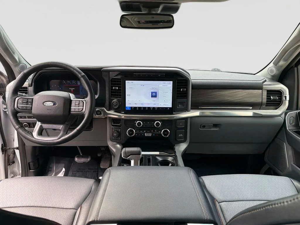 Used 2024 Oxford White Ford Lariat image 17