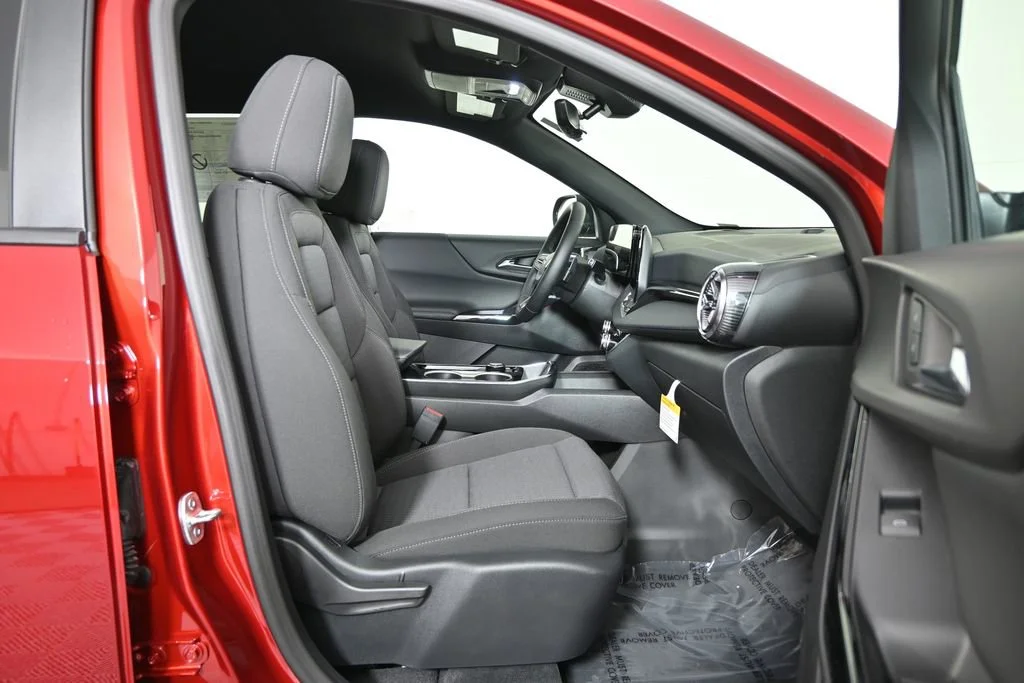 2026 Chevrolet Equinox LT - Photo 13