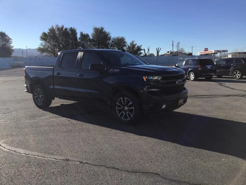 Used 2020 Northsky Blue Metallic Chevrolet RST image 7