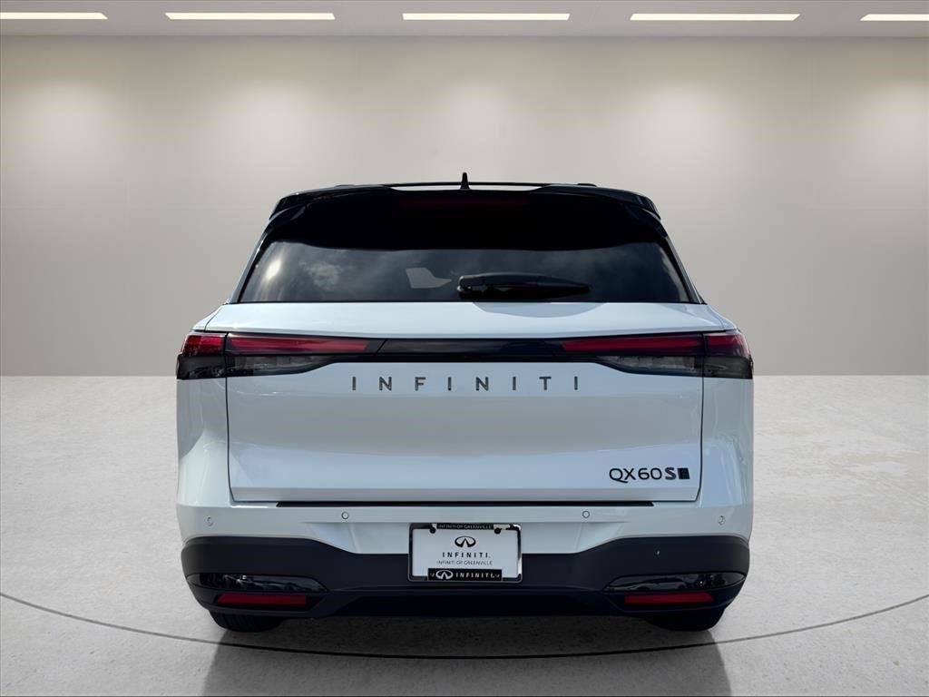 New 2027 2T RAD WHT INFINITI Sport AWD image 4