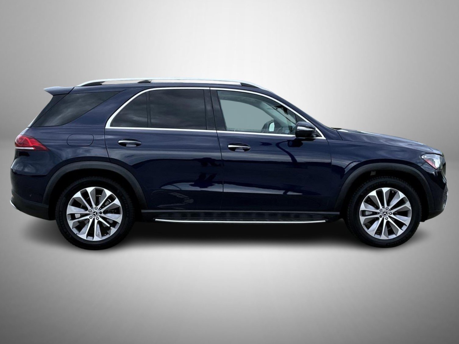 Used 2022  Mercedes-Benz GLE 350 image 4
