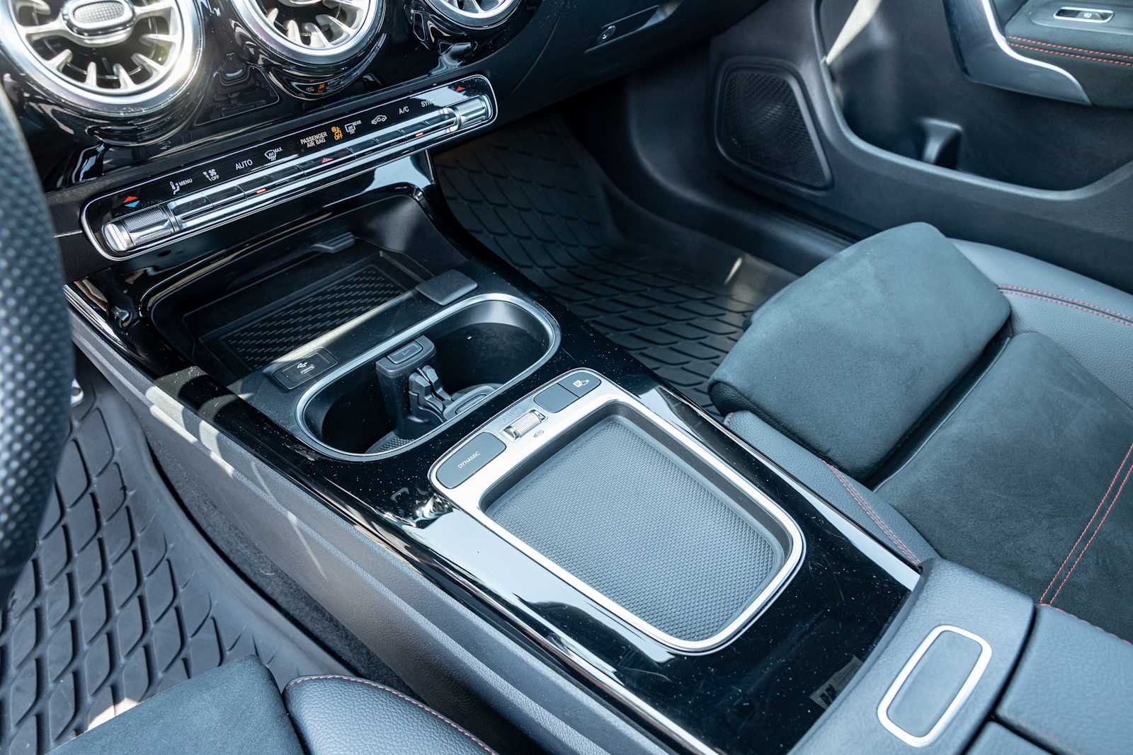 New 2026 Polar White Mercedes-Benz CLA 250 image 21