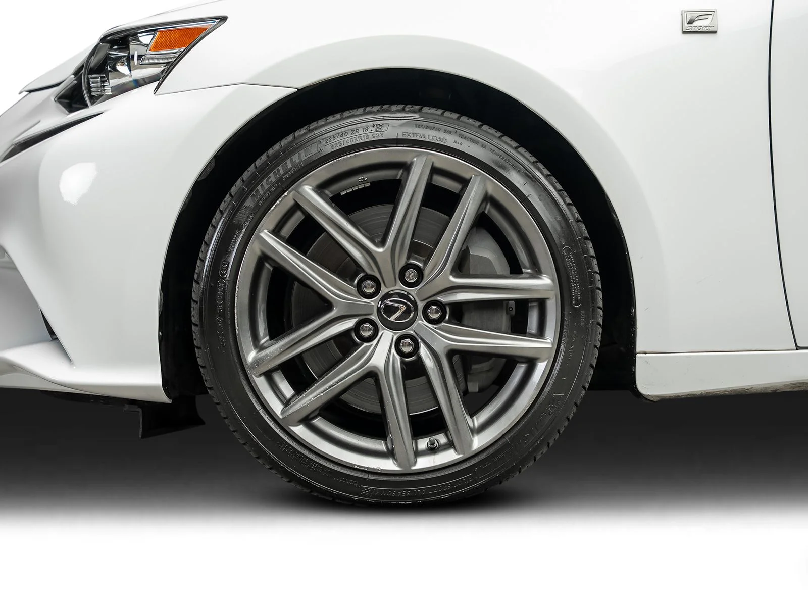Used 2016 White Lexus 200t image 27