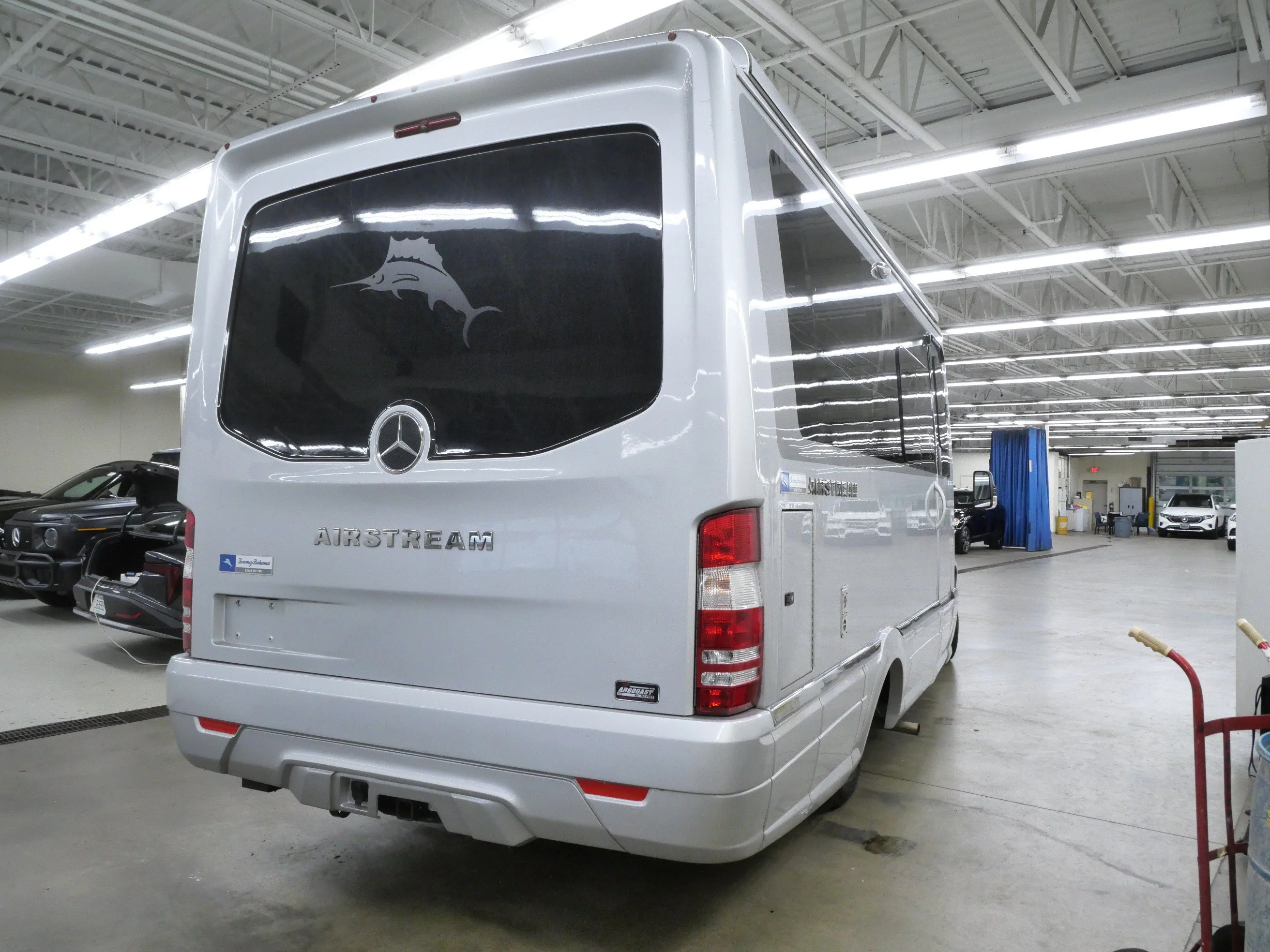 Used 2018 Silver Mercedes-Benz 3500 High Roof V6 170 RWD image 6