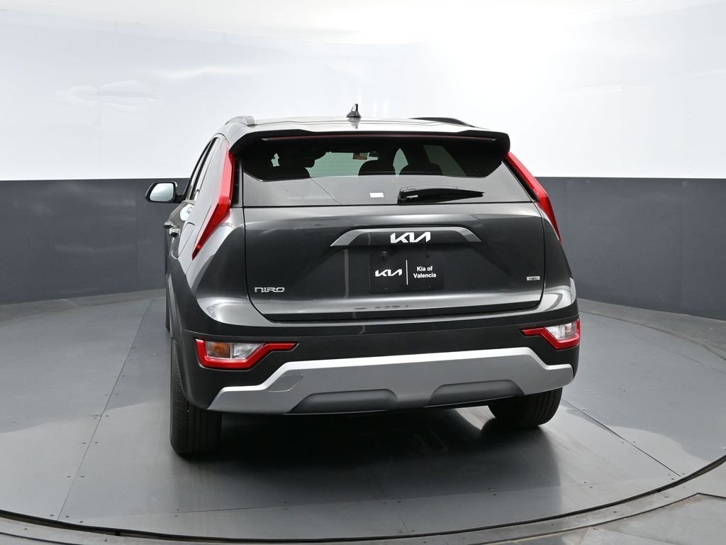 New 2026 Interstellar Gray Kia LX image 22