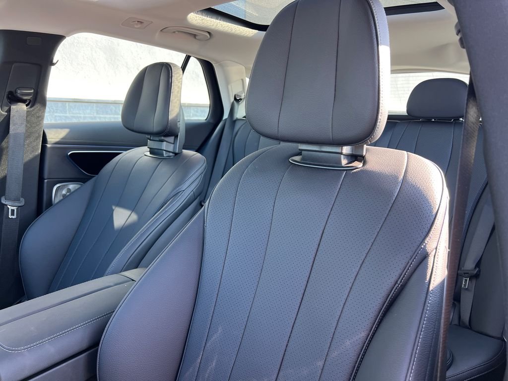 Certified Used 2025 White Mercedes-Benz E 450 image 15