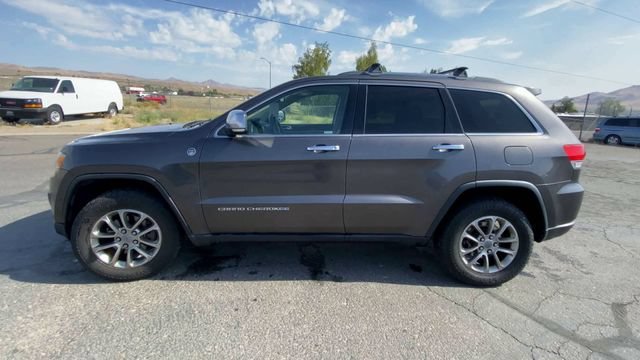 Used 2015 Gray Jeep Limited image 5