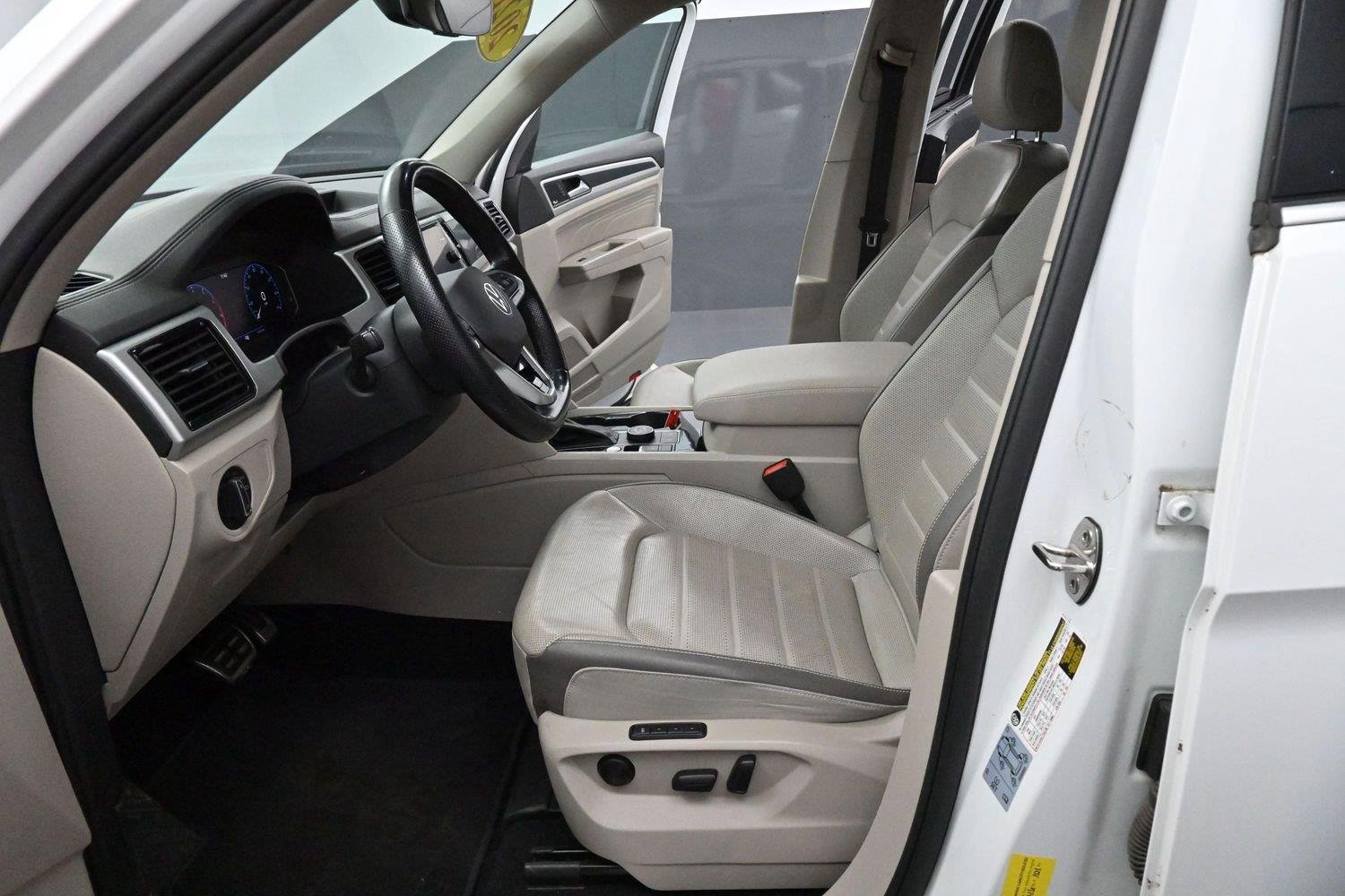 Used 2021 Pure White Volkswagen 3.6L V6 SEL Premium R-Line image 15
