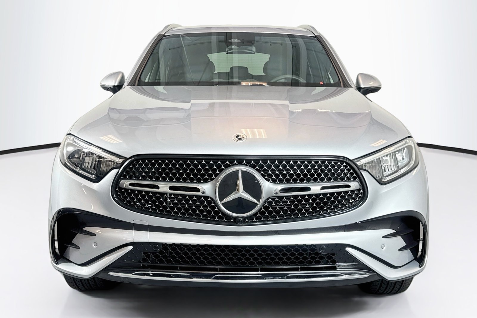 Certified Used 2025 Cirrus Silver Metallic Mercedes-Benz GLC 350e image 2