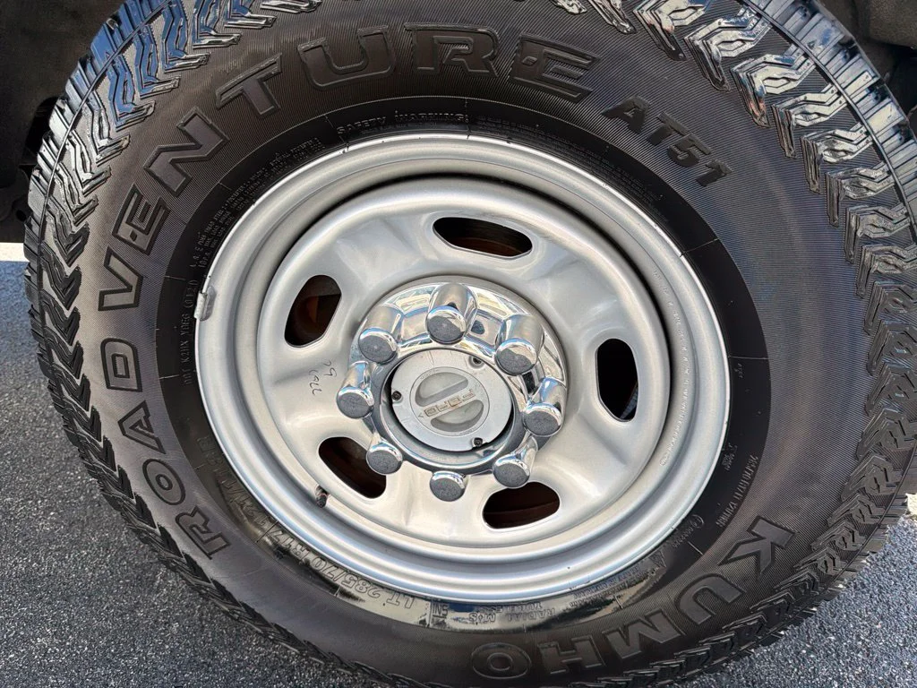 Used 2019 Oxford White Ford XL image 9
