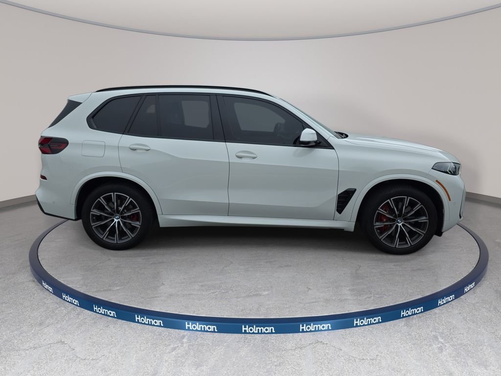 Used 2024 White BMW xDrive40i image 5
