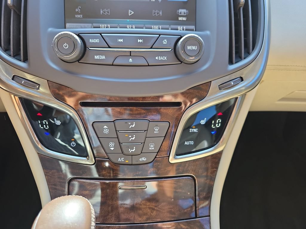 Used 2015 QUICKSILVER METALLIC Buick Leather image 27