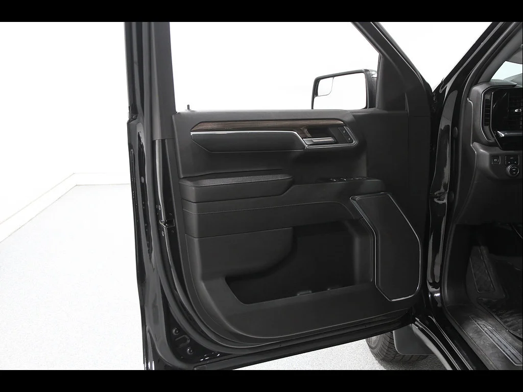 Certified Used 2023 Black Chevrolet LT (2FL) image 4