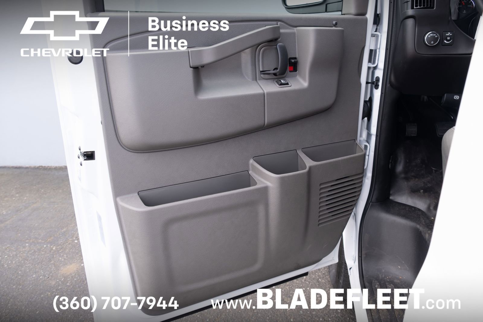 2026 Chevrolet Express Cargo Work Van - Photo 7