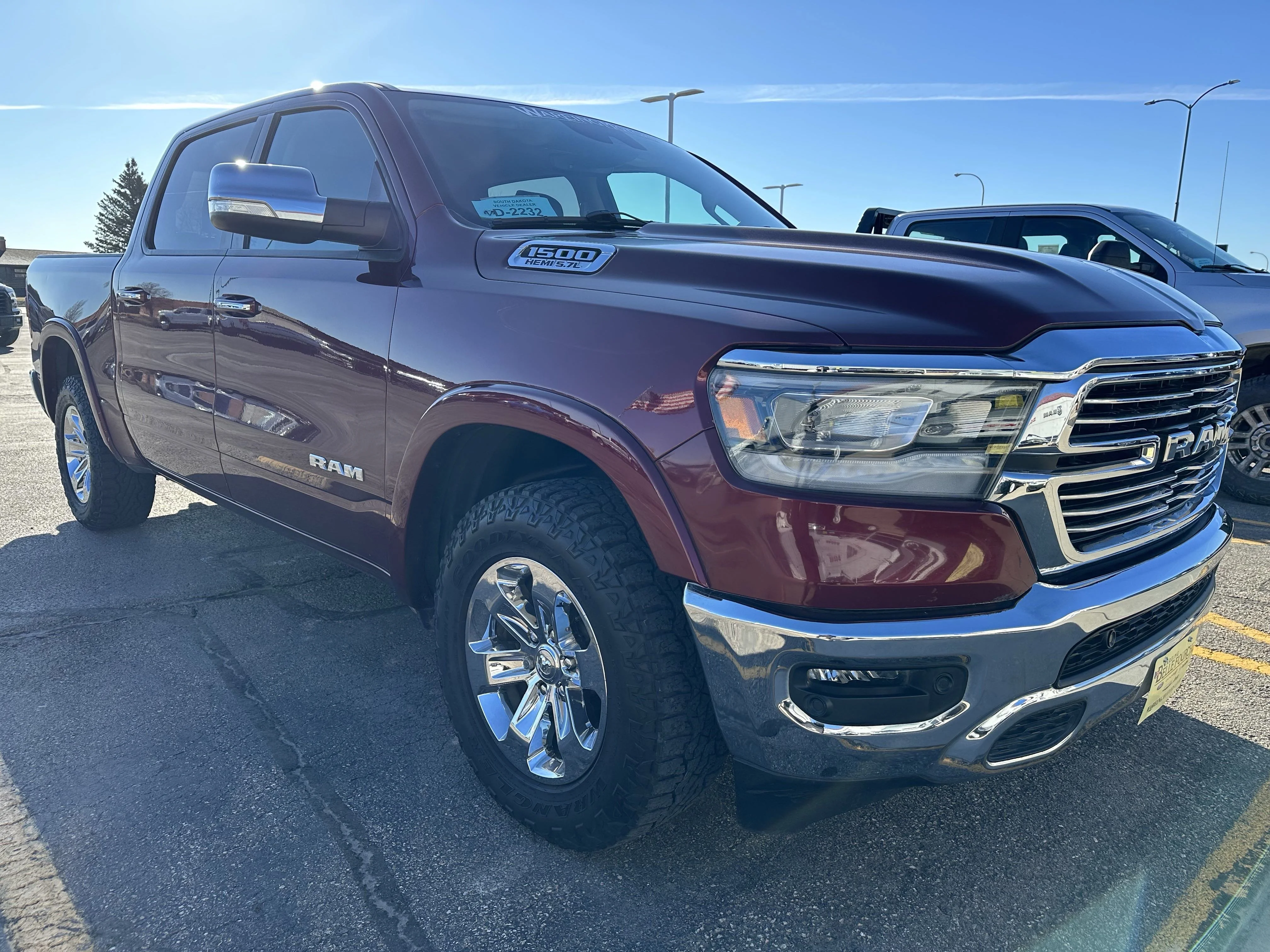 Used 2021 Delmonico Red Pearlcoat Ram Laramie image 8