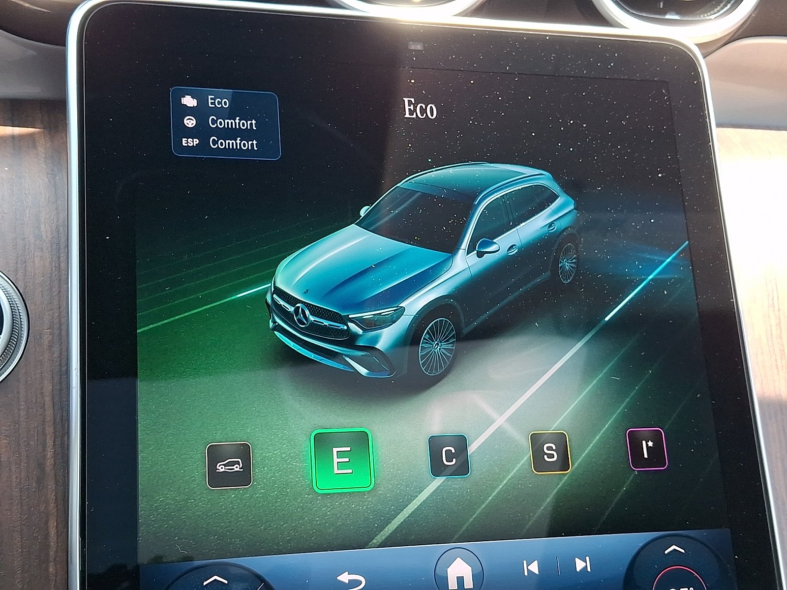 New 2026 Starling Blue Metallic Mercedes-Benz GLC 300 image 18