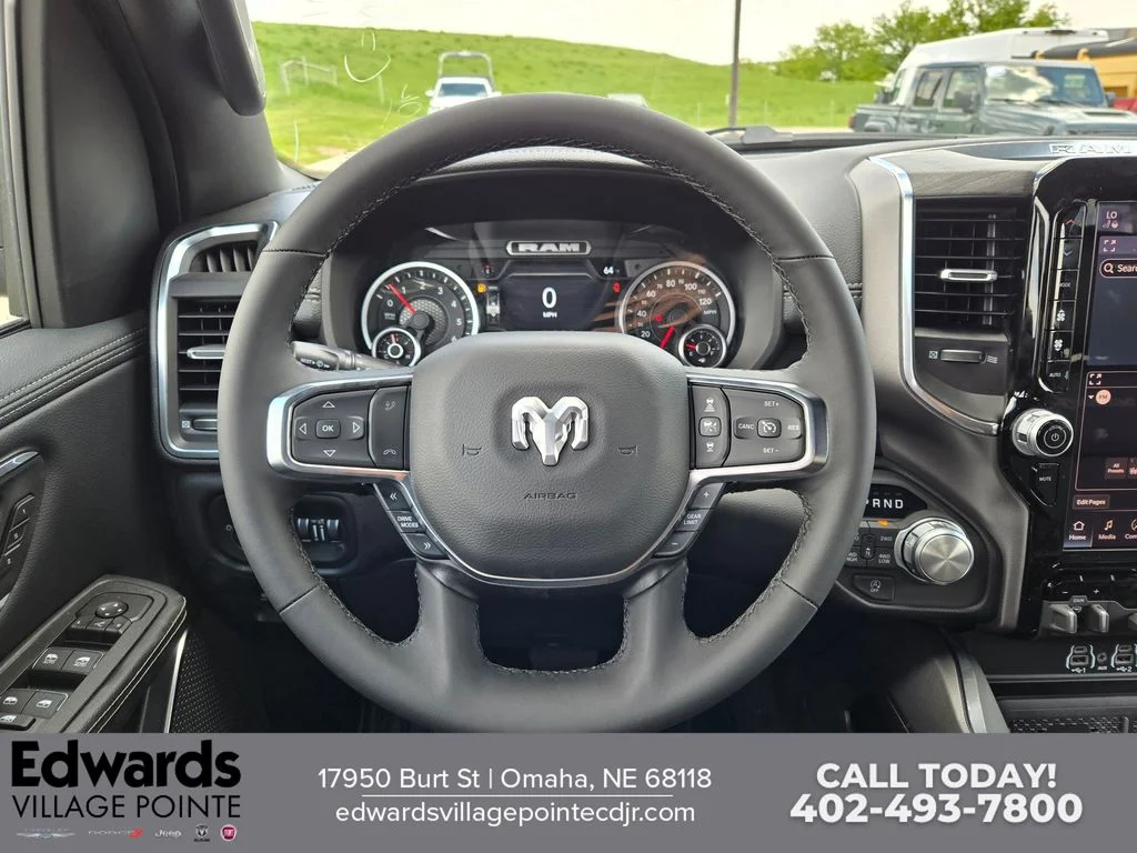 New 2026 Diamond Black Crystal Pearl-Coat Exterior Paint RAM Laramie image 17
