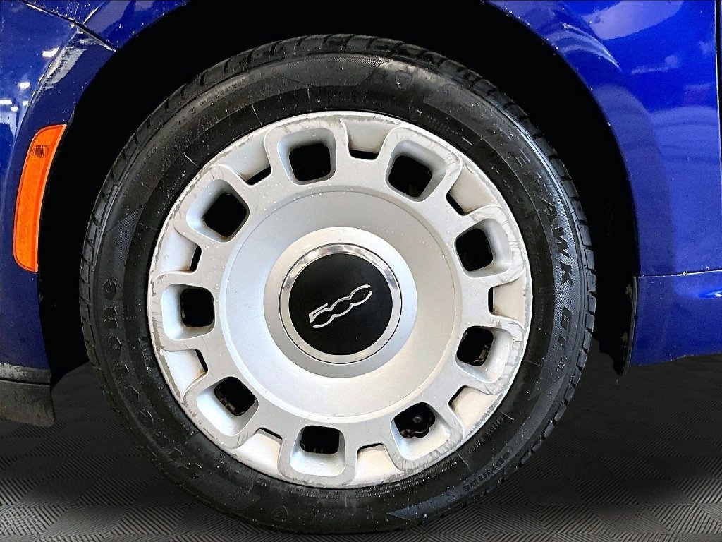 Used 2014 Blue FIAT Pop image 7