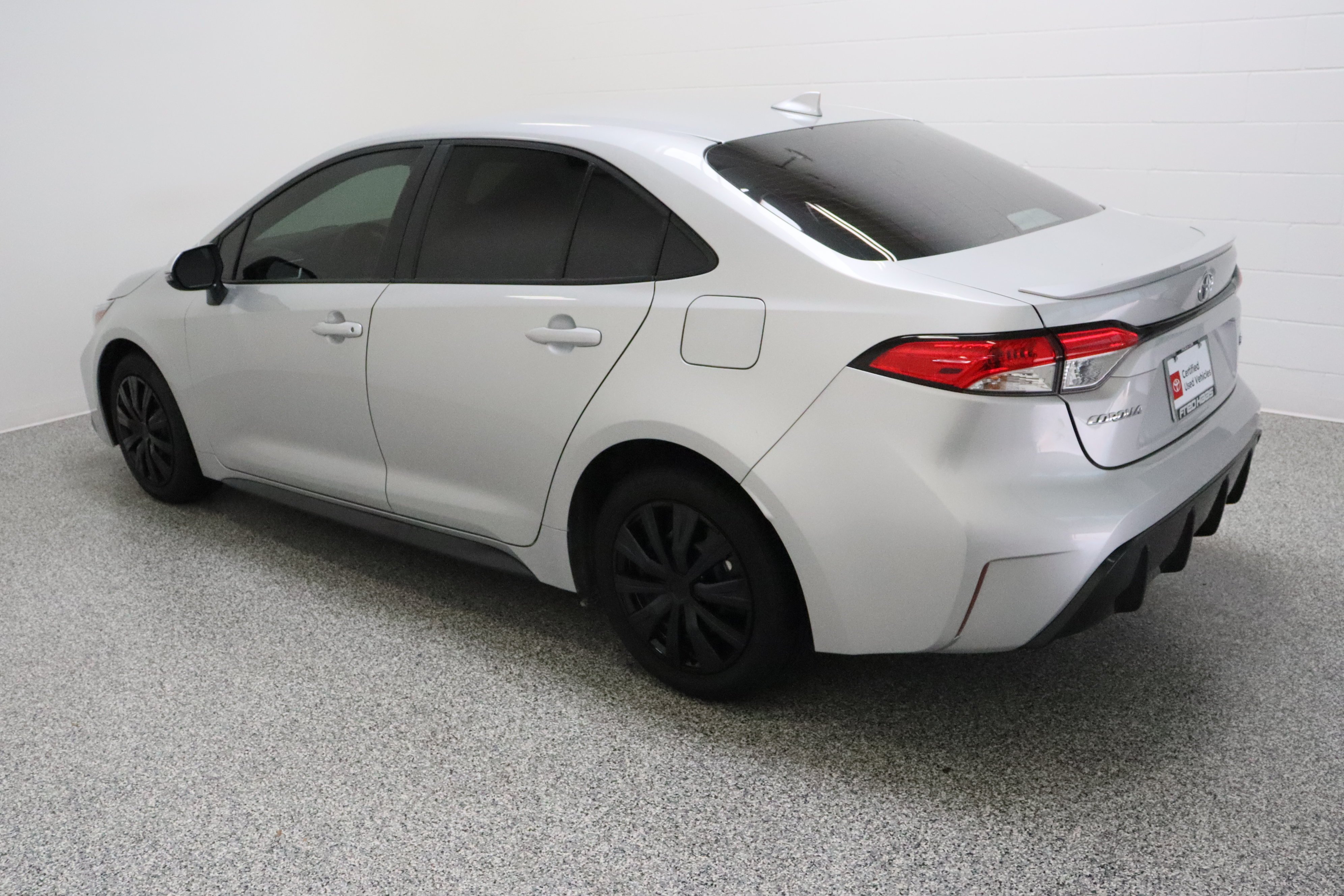 Certified Used 2025 Classic Silver Metallic Toyota SE 2.0L image 9