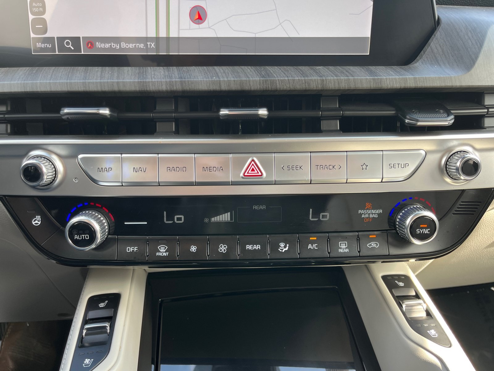 Used 2023 White Kia EX image 15