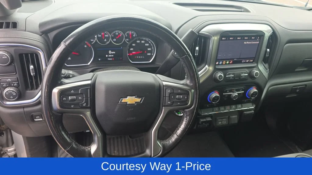 Used 2022 SILVER ICE METALLIC Chevrolet LT image 11