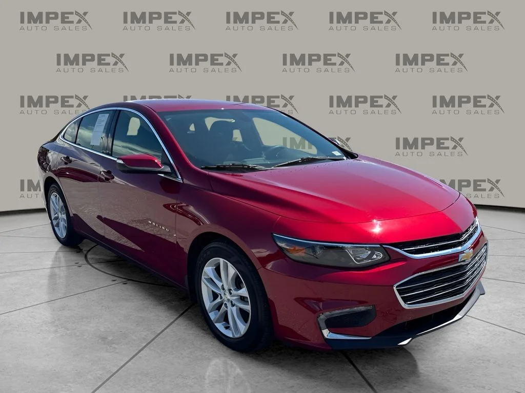 Used 2017 Red Chevrolet LT image 4