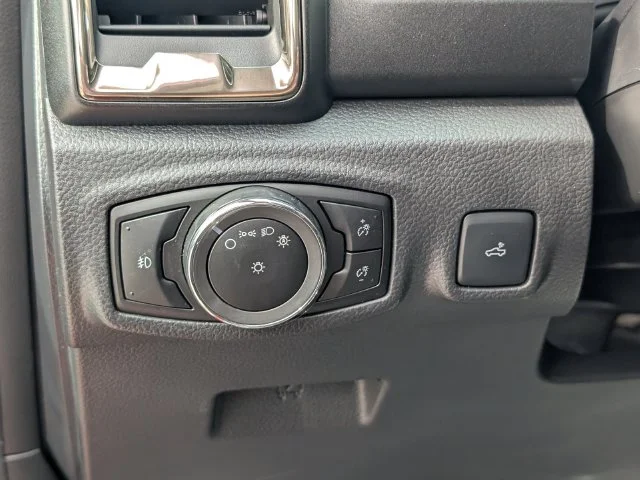 Used 2023 Red Ford XLT image 15