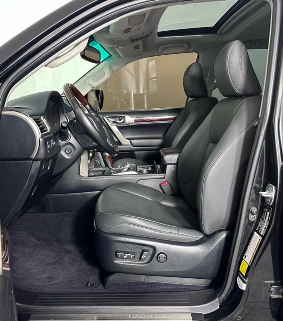 2019 Lexus GX Base - Photo 16