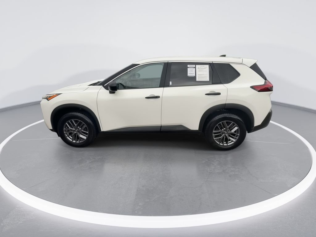 Used 2023 White Nissan S image 5