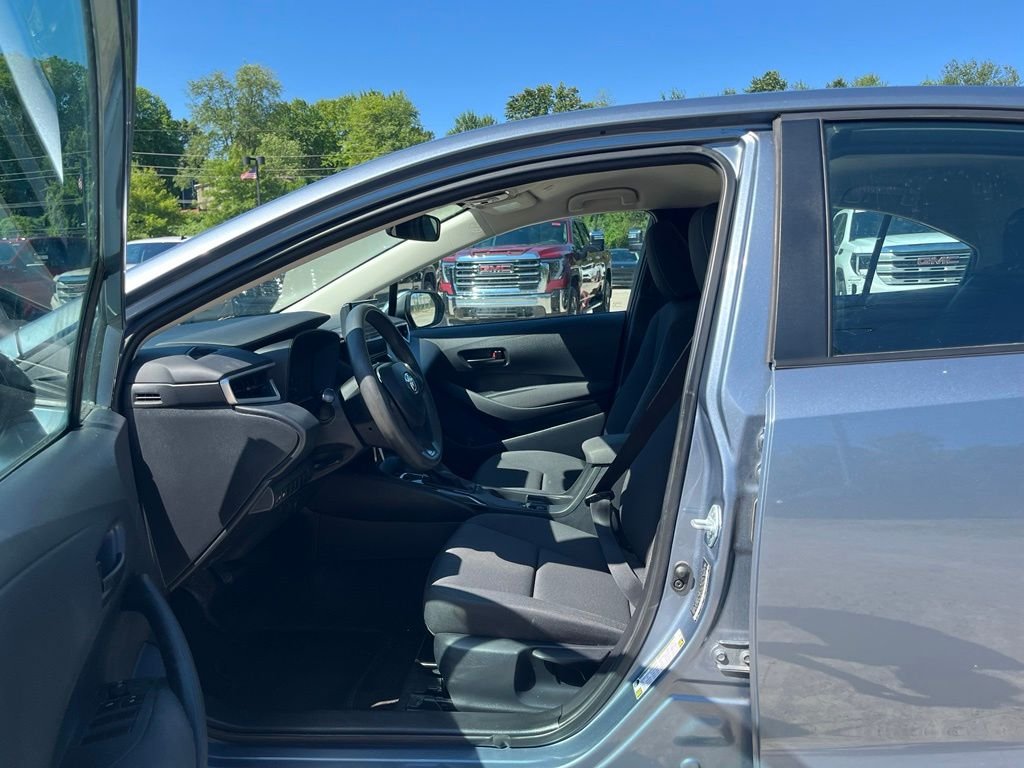 Used 2024 Celestite Toyota LE image 19