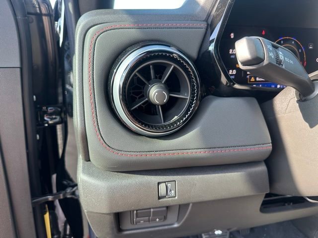 2026 Chevrolet Colorado Z71 - Photo 11