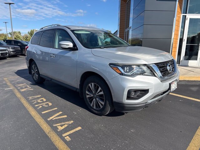 Used 2017 Brilliant Silver Metallic Nissan S image 2