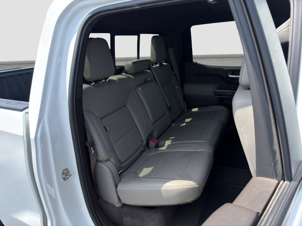 Used 2020 SUMMIT WHITE Chevrolet RST image 19