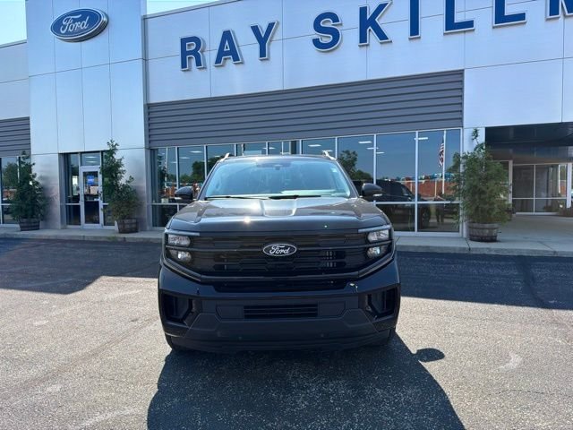 New 2027 Agate Black Metallic Ford Active image 8